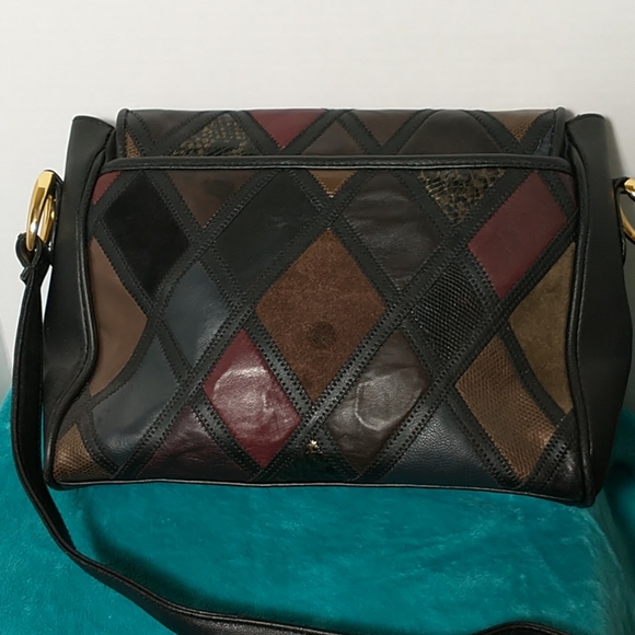 Cabin Creek women's shoulder bag. - Picture 6 of 11